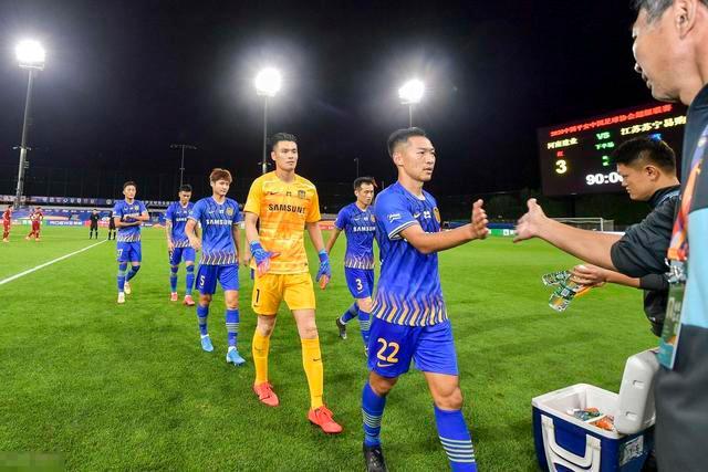 精选足篮专家：杨计聊球等13位专家同中足彩头奖